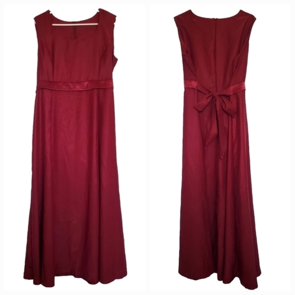 TUXEDO WHOLESALER  CHOIR CONCERT ATTIRE DRESS FULL LENGTH BURGUNDY WOMENS ( 12 ) - Picture 1 of 10